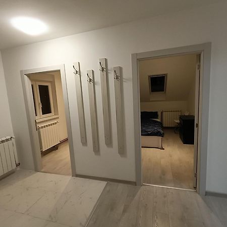 Privatna Soba Dusan Surčin Eksteriør bilde